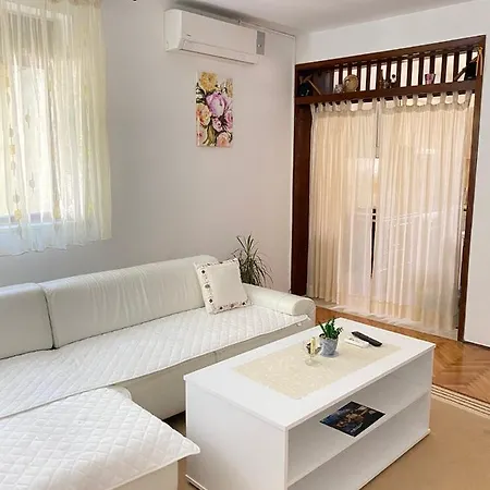 Апартаменты B&i