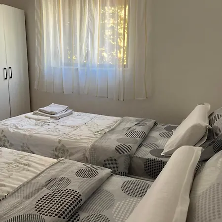 B&i * Trebinje